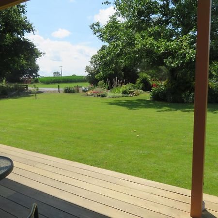 ماتاماتا Walnut Lodge B&B المظهر الخارجي الصورة